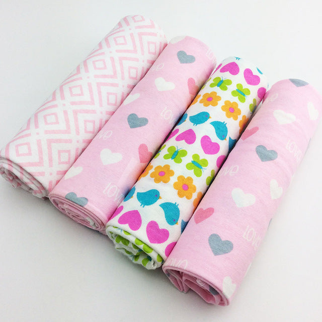 4 pieces of baby sheets